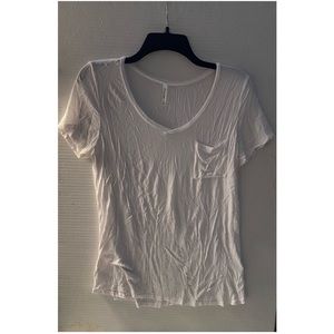 Active USA White T-shirt Size Large